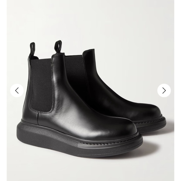 Alexander McQueen glossed-leather exaggerated-sole Chelsea boots. Alexander Mcqueen Glossed-Leather Exaggerated-Sole Chelsea  main image 4